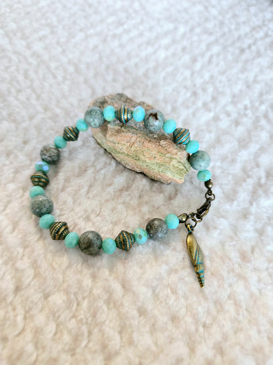 Maifanite and Turquoise crystal beads bracelet