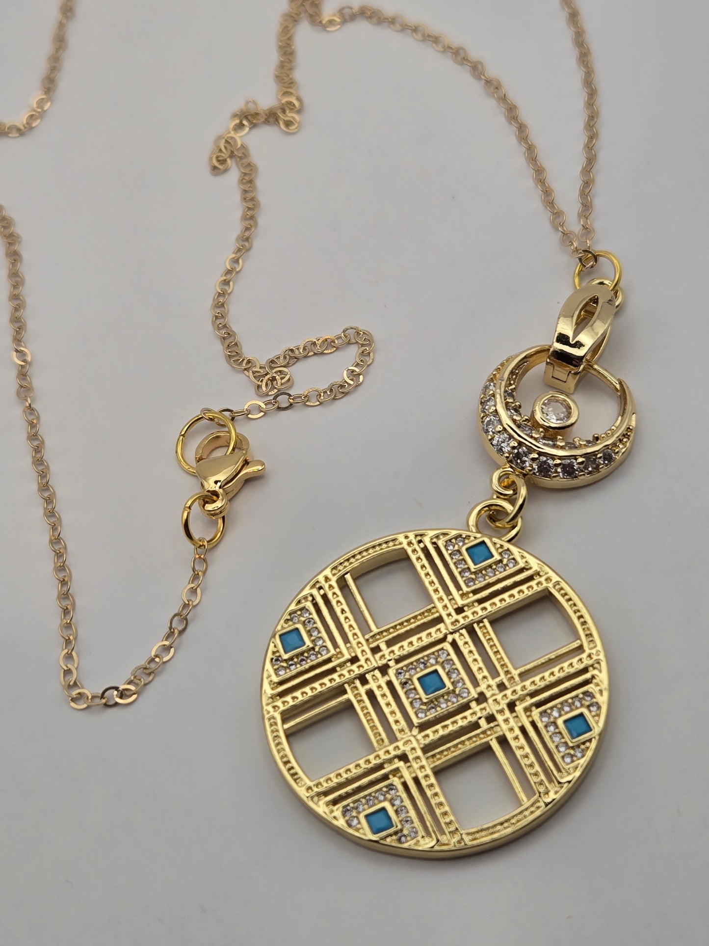 Cubic zirconia round gold filled pendant